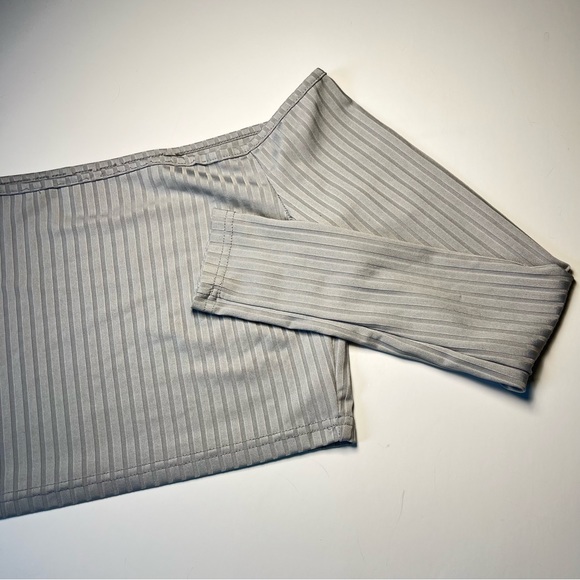 🩷SHEIN SIZE MEDIUM RIBBED OFF THE SHOULDER LONG SLEEVE GOING OUT GRAY - Picture 2 of 6